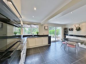 Photo 13- click for photo gallery